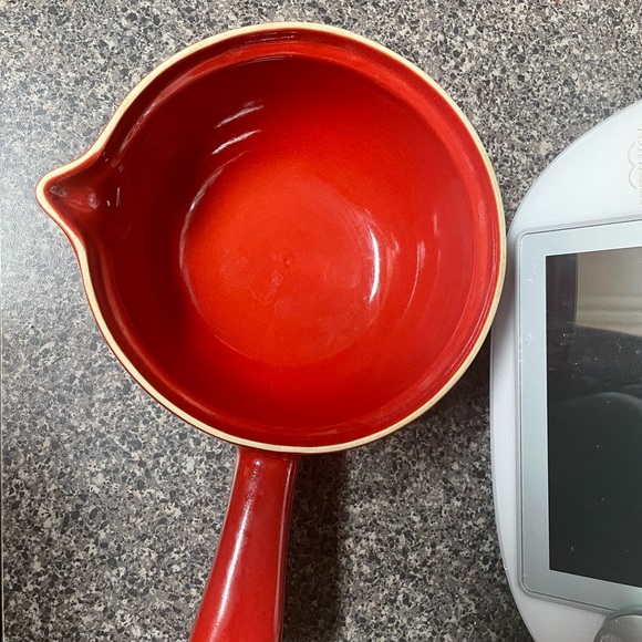 emile henry Other - EMILE HENRY FRANCE 7" Red FLAME Enamel STONEWARE SAUCE FONDUE POURING POT 29.02